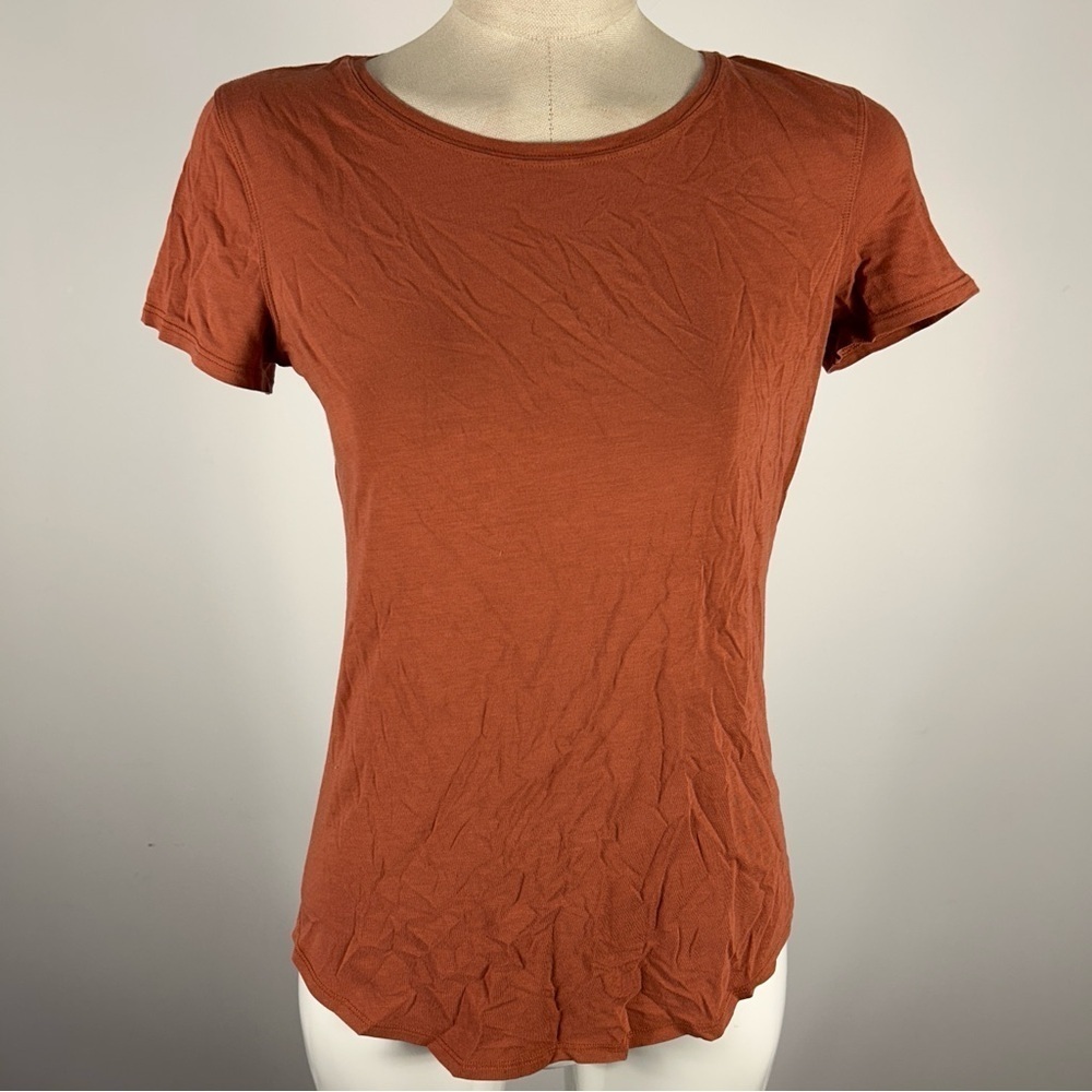 lululemon athletica Burnt Orange Short Sleeve Tee Size 2-4